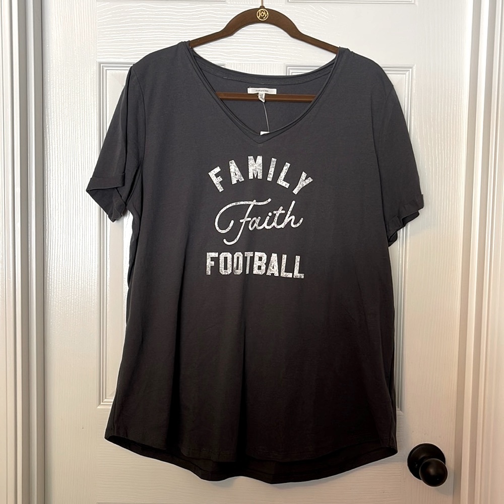 Maurices NWT Charcoal Grey Family, Faith, Football Tee